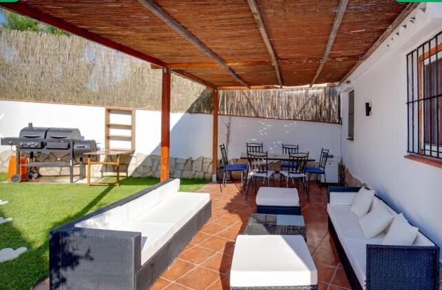 Detached villa for 6 People in Lloret de Mar Puigventos Buitenkant foto